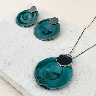 Pietra Earrings | Emerald Green